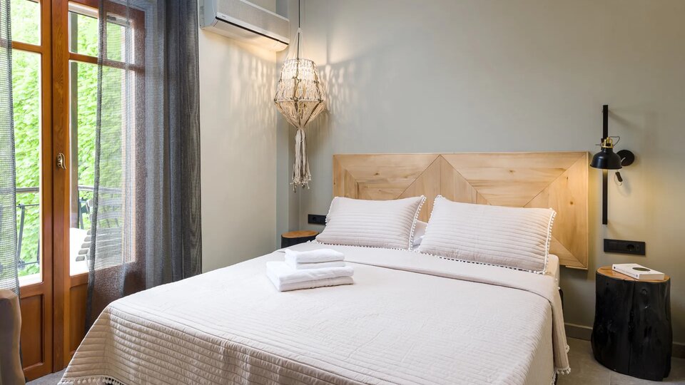 Tiara Holidays - Oasis Apartments - Family De Luxe Apartment - bedroom